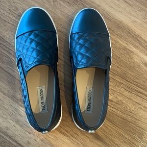 Steve Madden slip on shoes